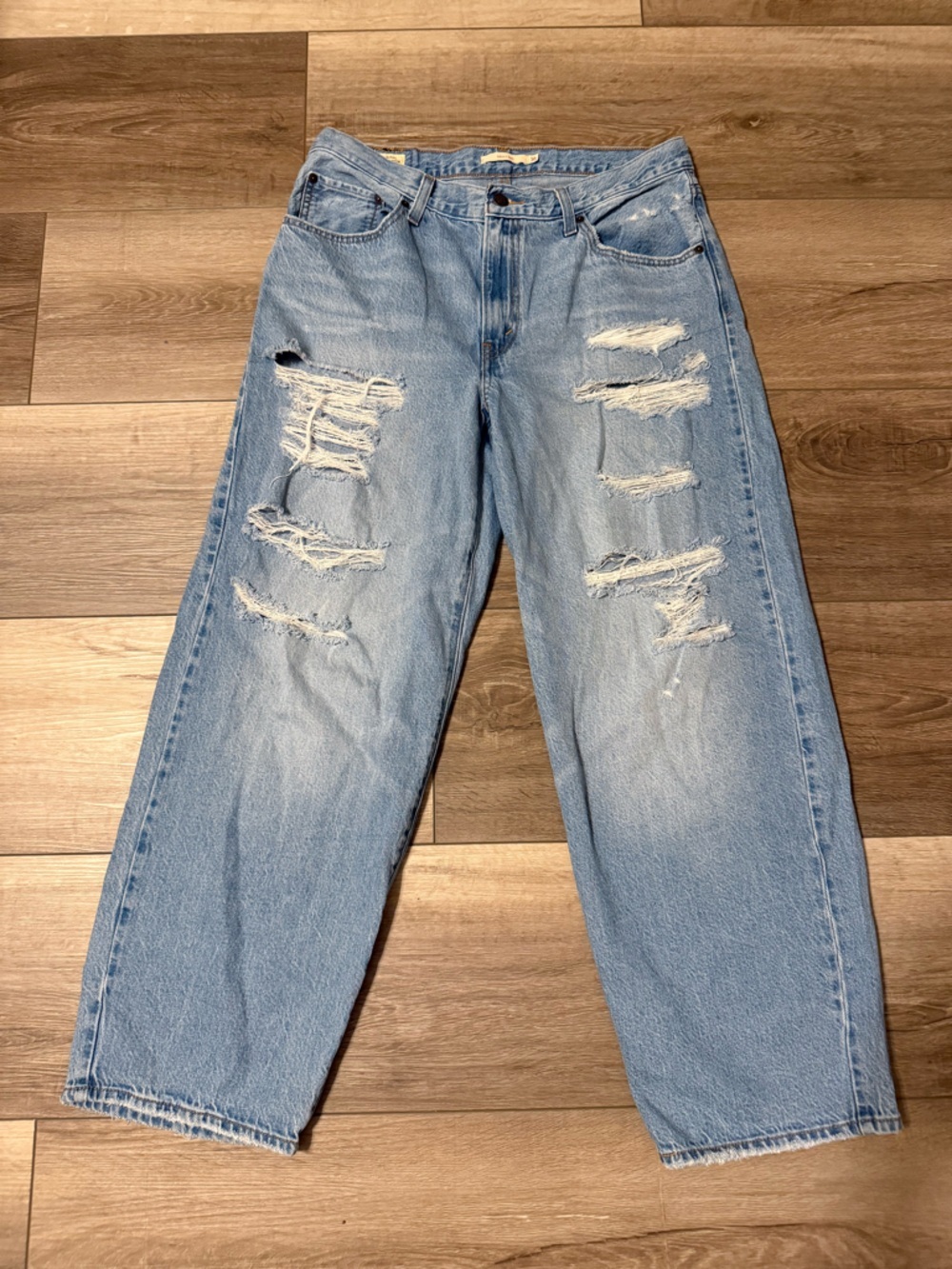 Signature by Levi Strauss Light Blue Distressed Baggy Dad Jeans - Vintage